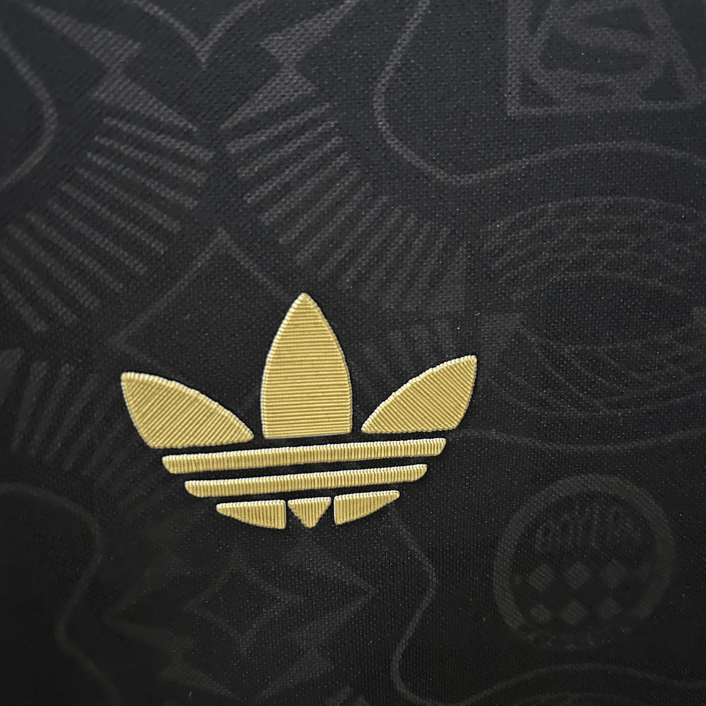 FC Bayern "Luxe Chrome" Premium Jersey